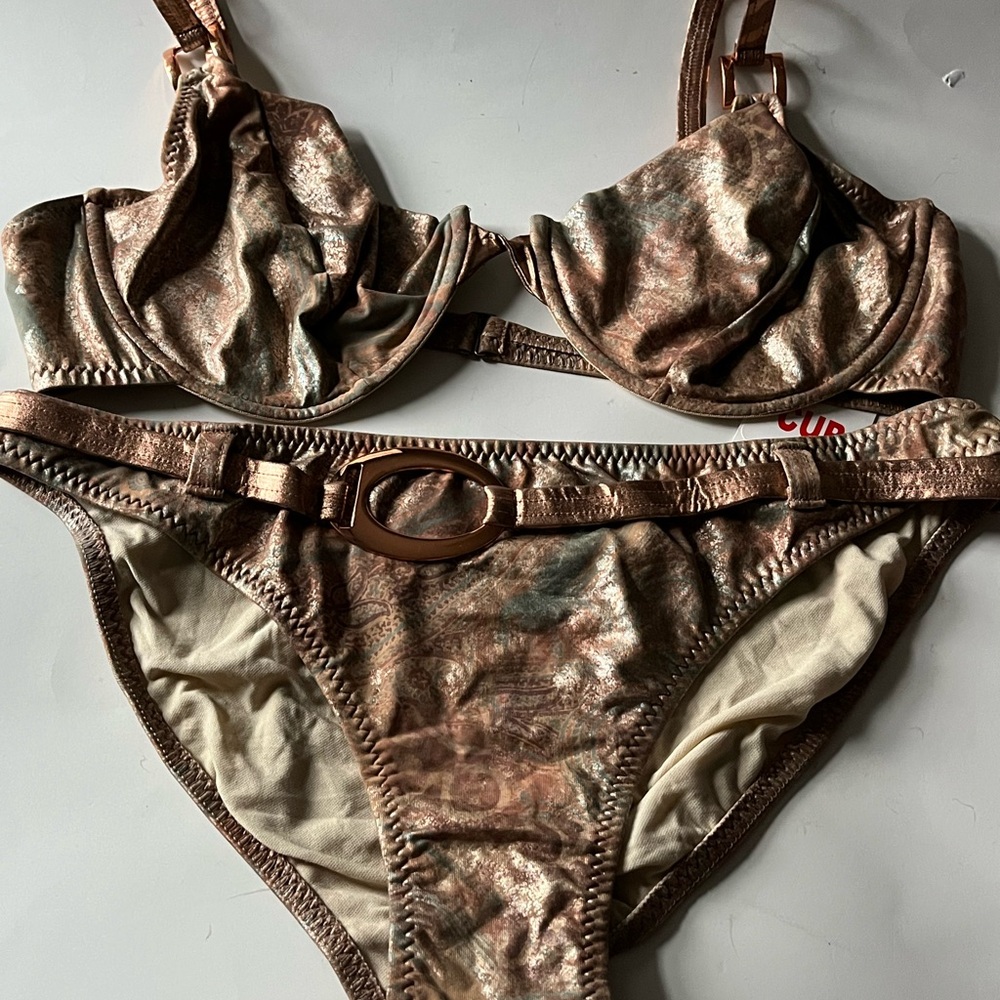 Ritchie Swimwear 2pc Metallic Foil Swimsuit DD Cup L Top Xl Bottom
Multi Color